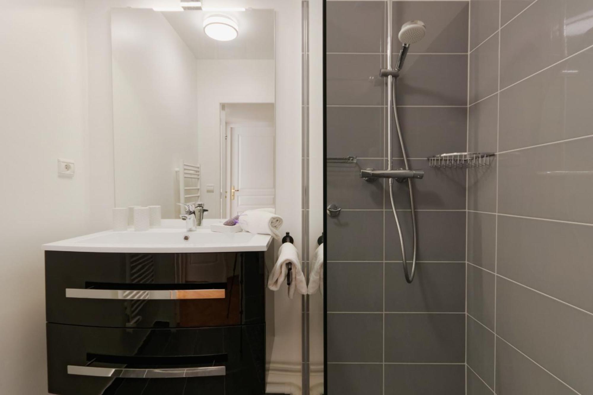 Appartement Mirabeau Furnished Flat