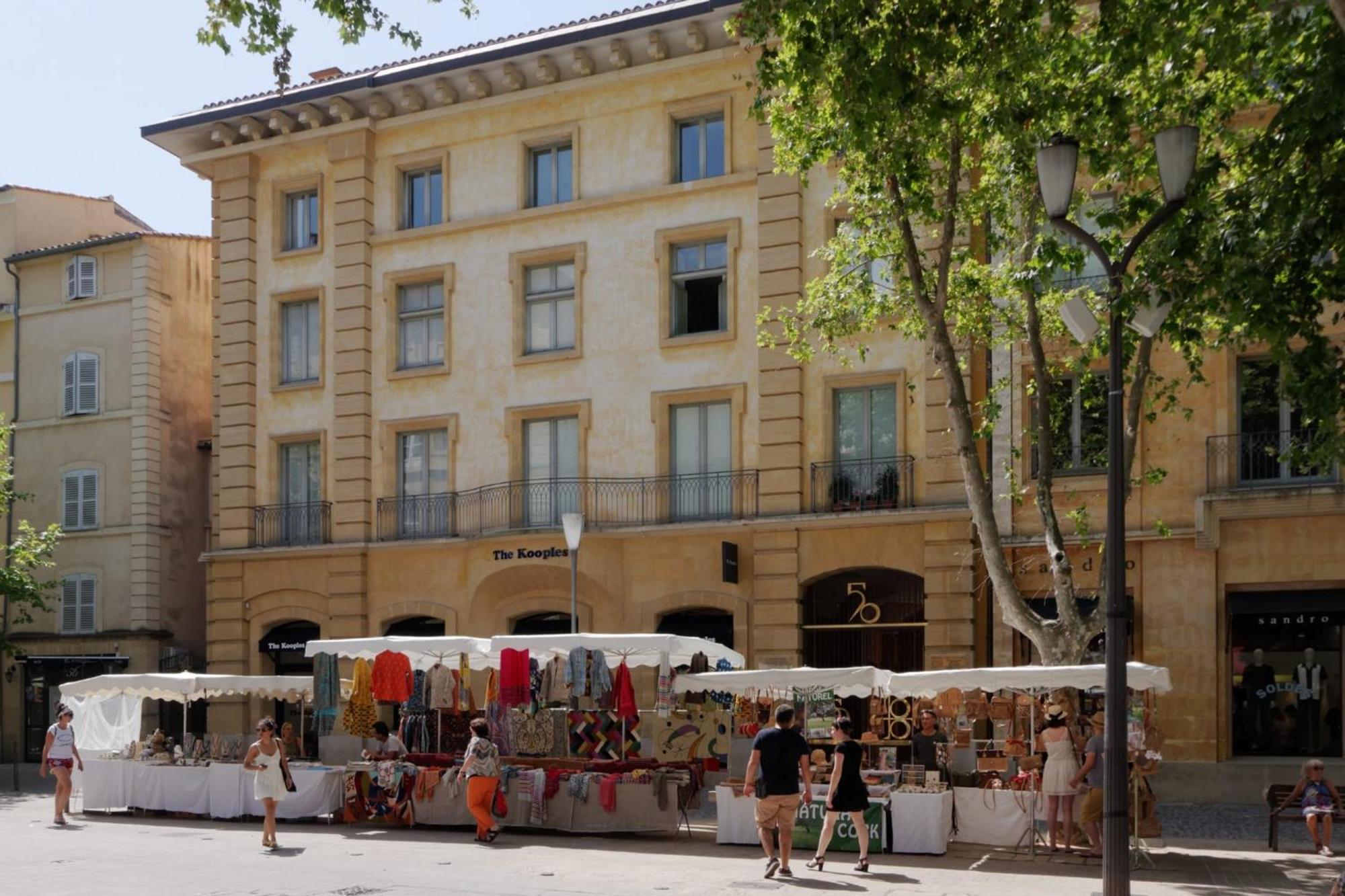 Mirabeau Furnished Flat *